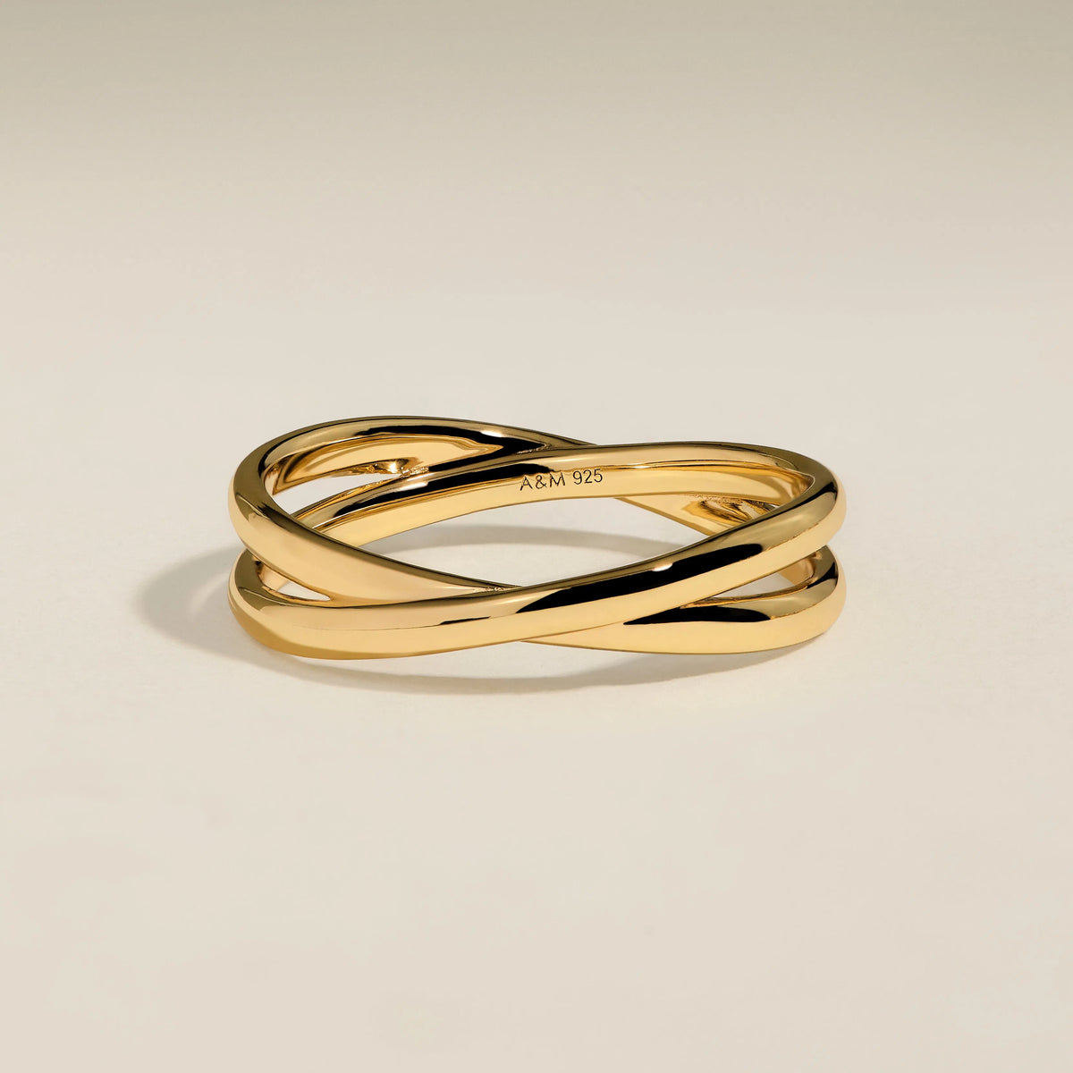 Crossover Illusion Band Ring in Gold