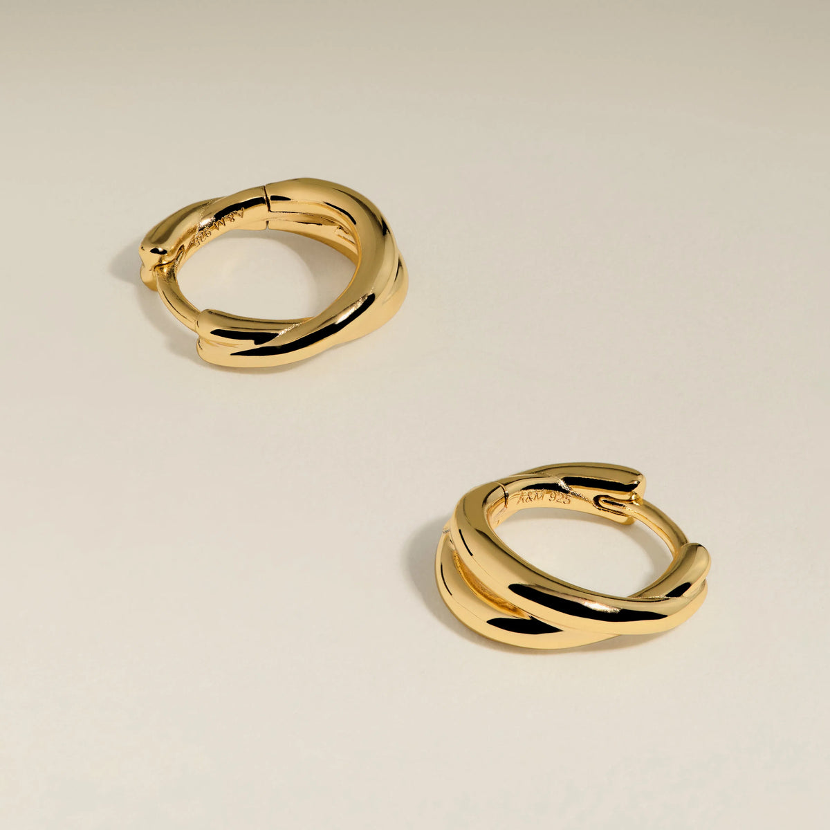 Crossover Illusion Huggies in Gold