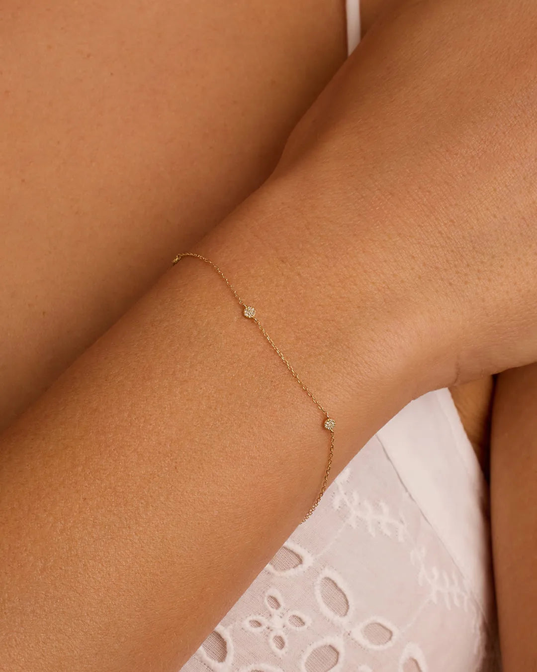 Diamond Pave Dot Bracelet in 14K Gold