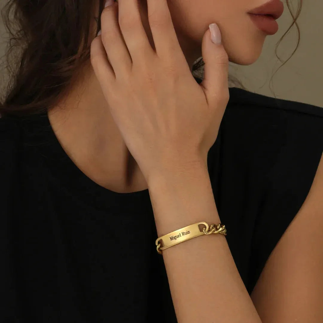Engraved Bar Cuban Link Bracelet