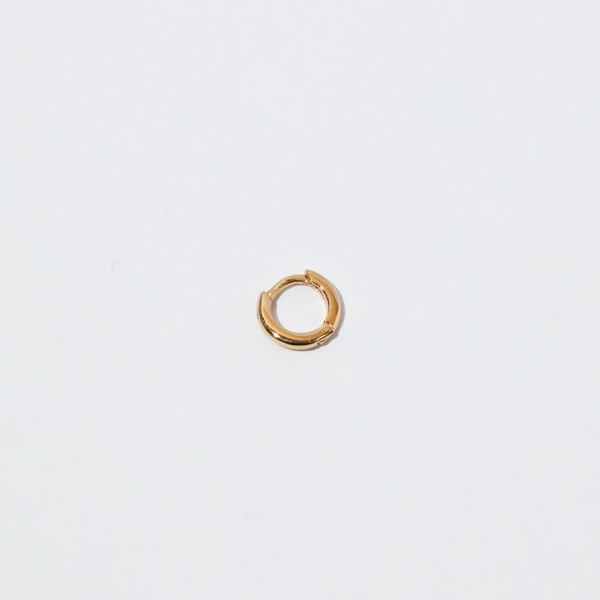 Essential 0.3 in Hoop in Gold