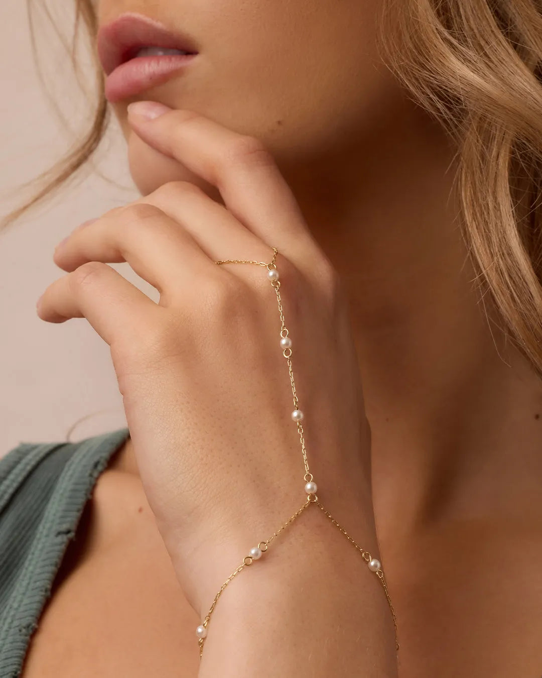 Finley Pearl Hand Chain in 18K Gold Plated