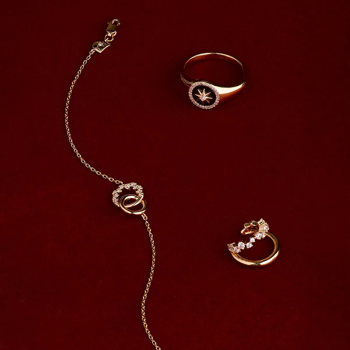 Illusion Spiral Ear Cuff in Gold