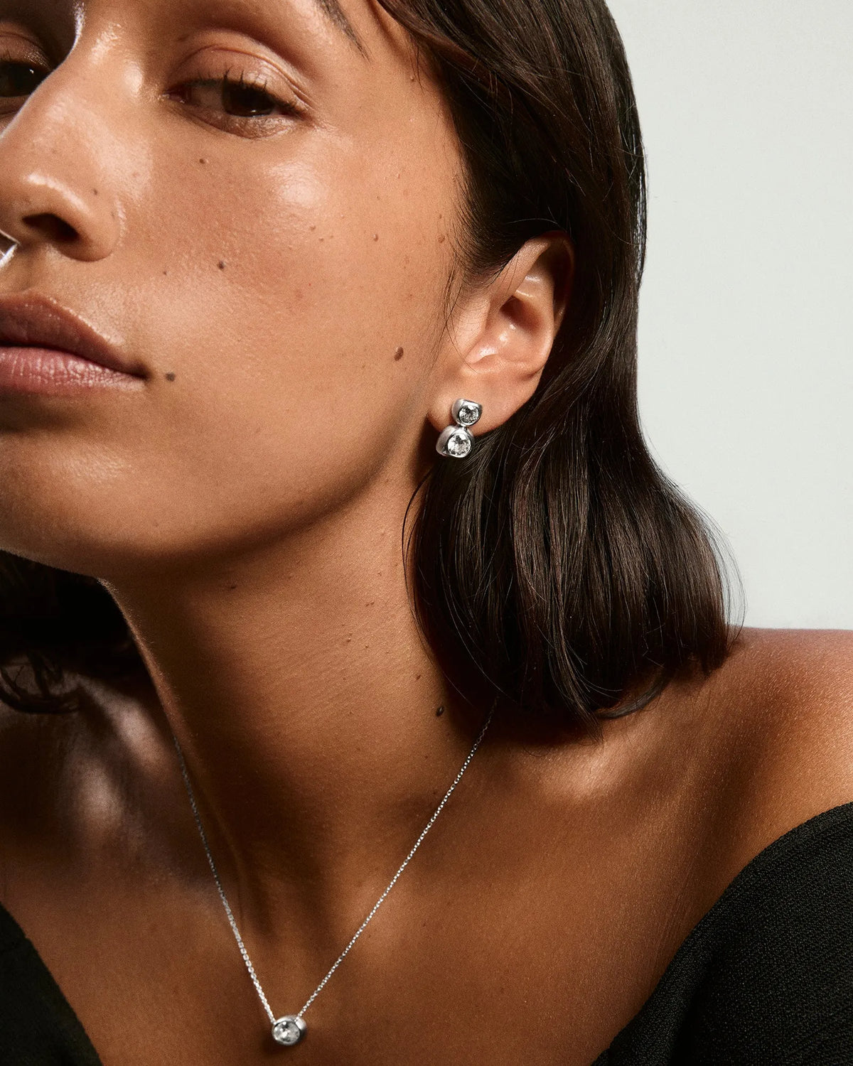 Inès Drop Stud Earrings Lab Grown Sapphire