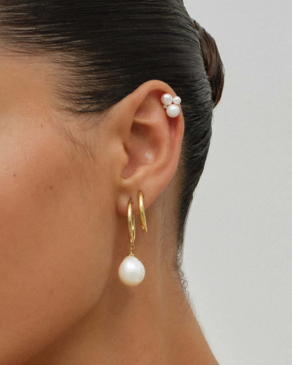 Isola Medium Hoop Earrings