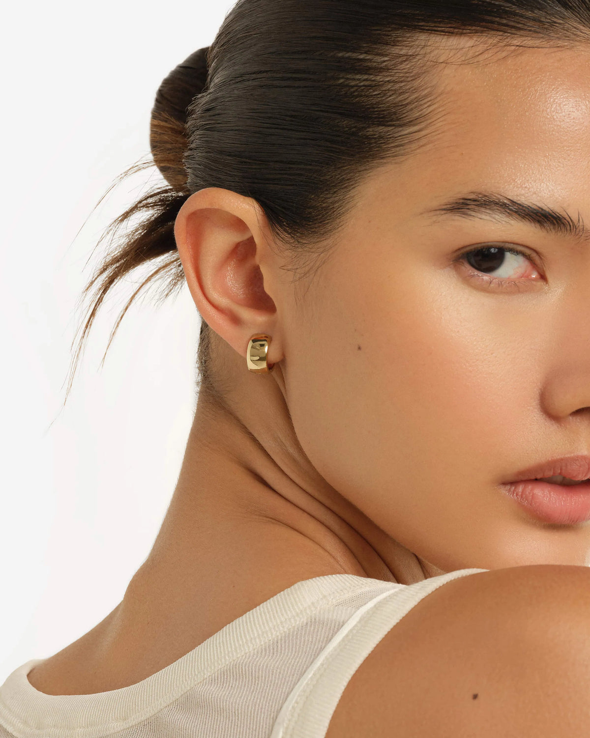 Manza Small Hoop Earrings