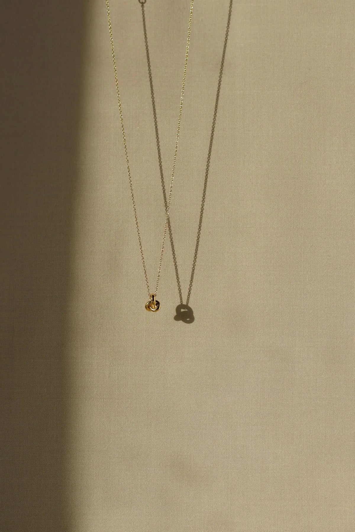 Mini Knot Necklace