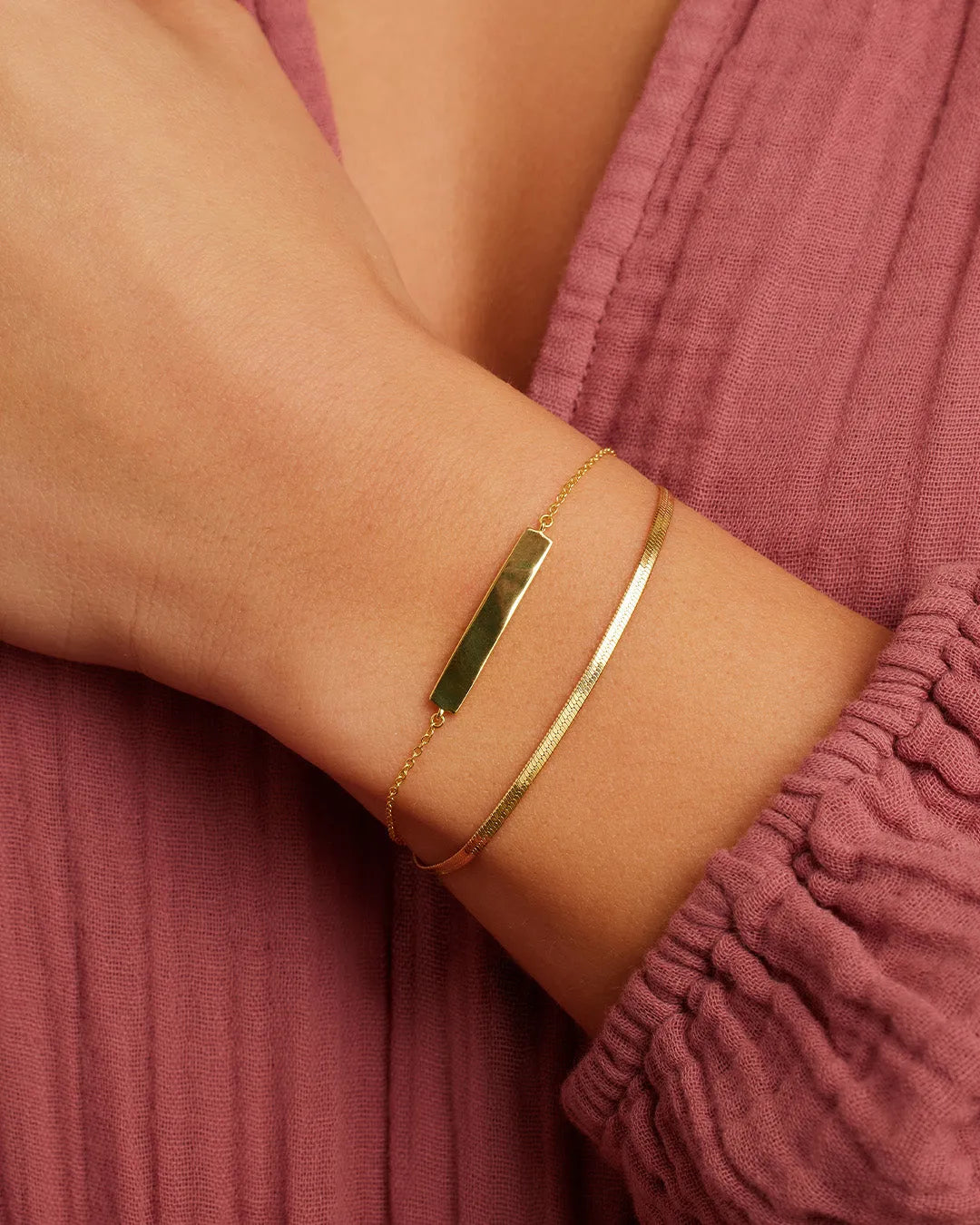 Plate Adjustable Bracelet in 18K Gold Plated