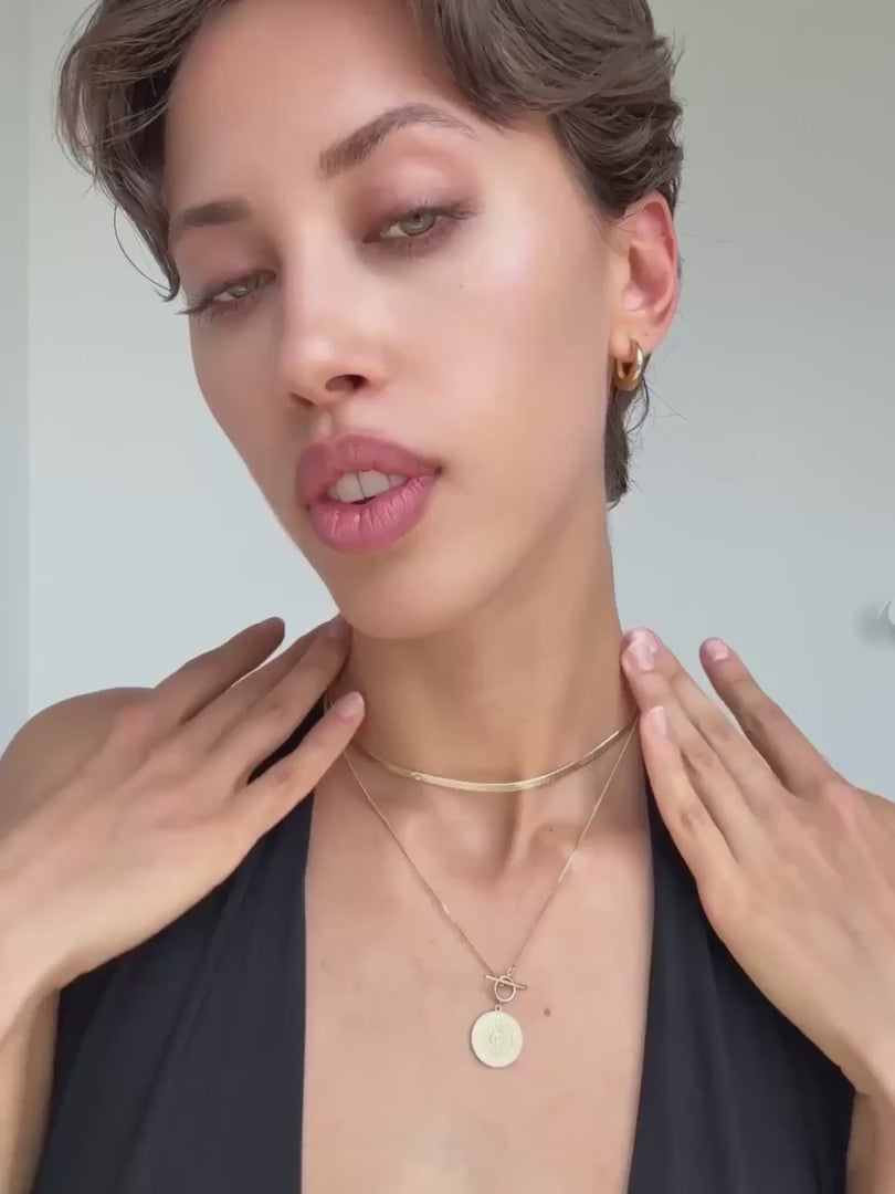 Vici Necklace Set
