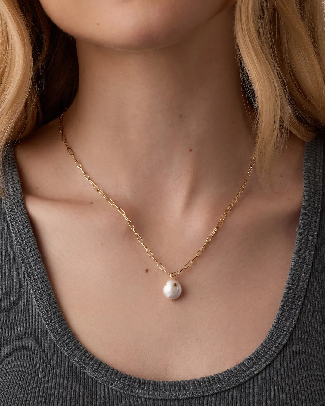 Reese Pearl Necklace in 18K Gold Plated