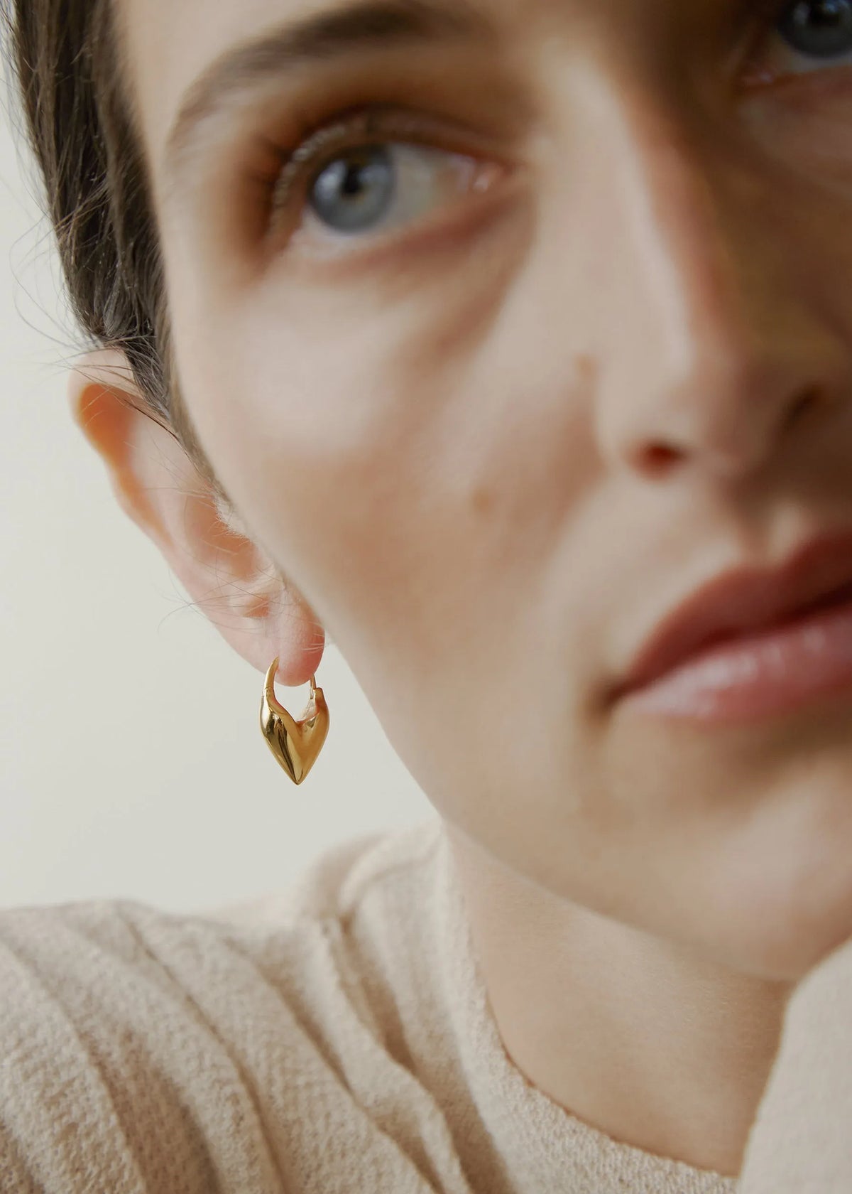 Roscida Heart Hoops