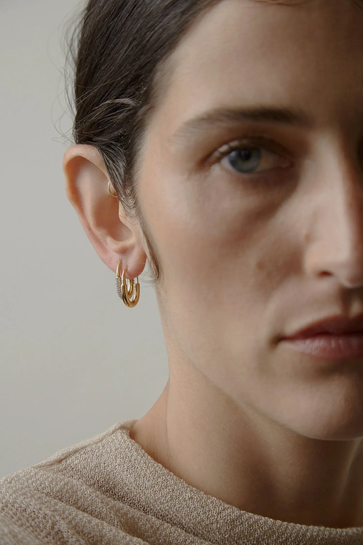 Roscida Oval Hoops