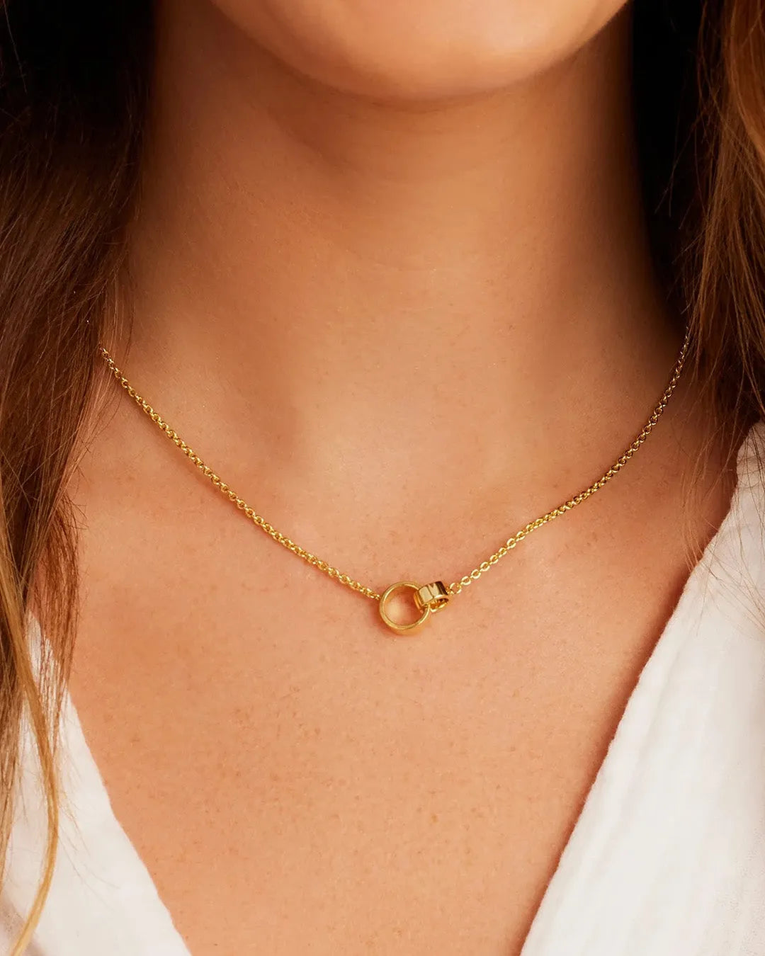 Rose Interlocking Necklace in 18K Gold Plated