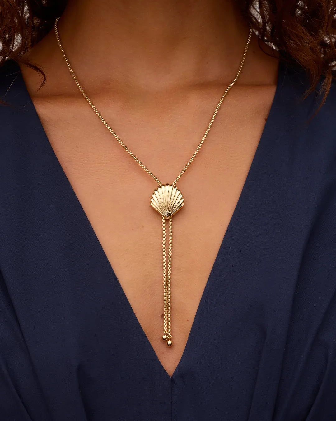 Scallop Bolo Necklace in 18K Gold Plated