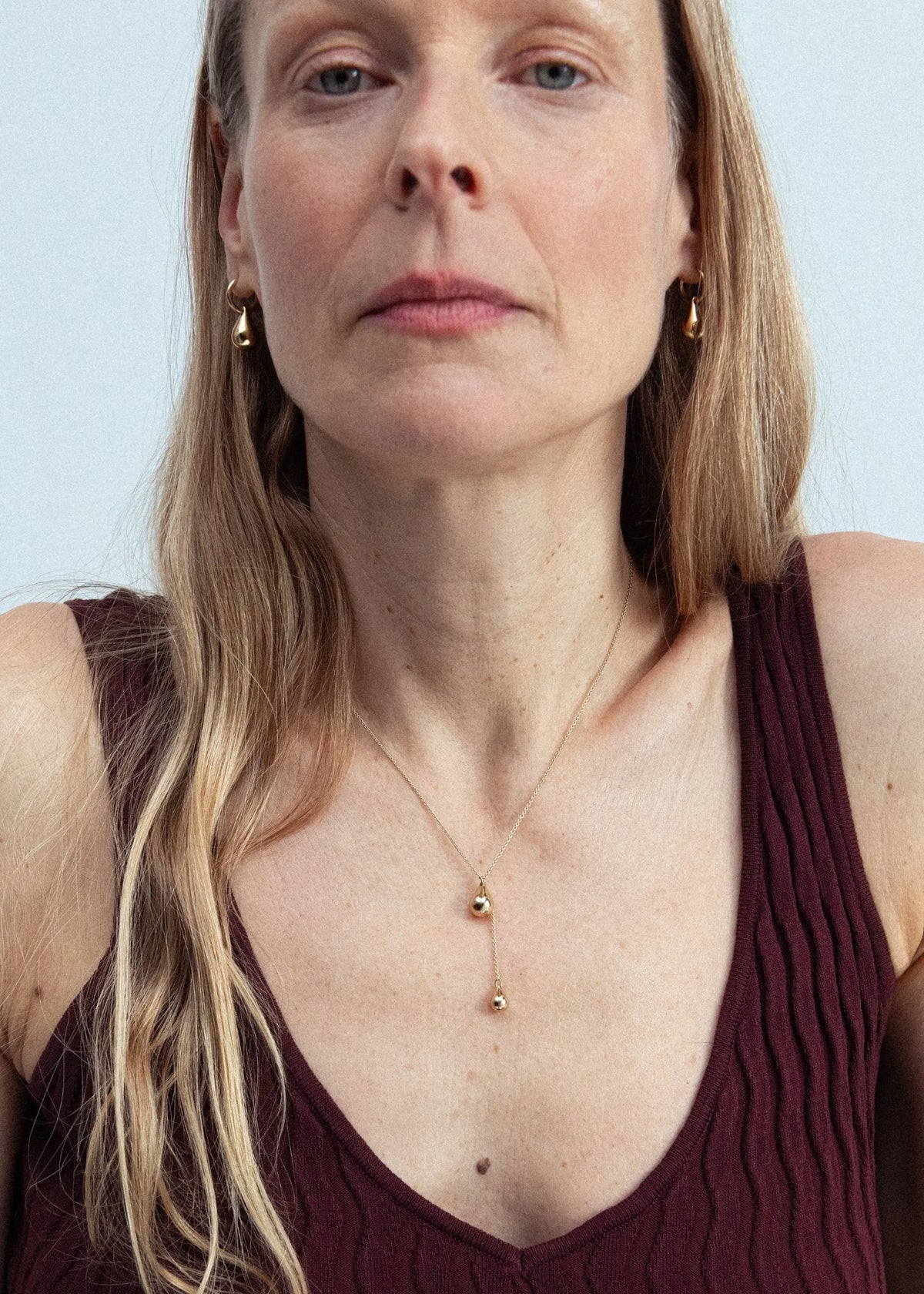 Stilla Lariat Necklace