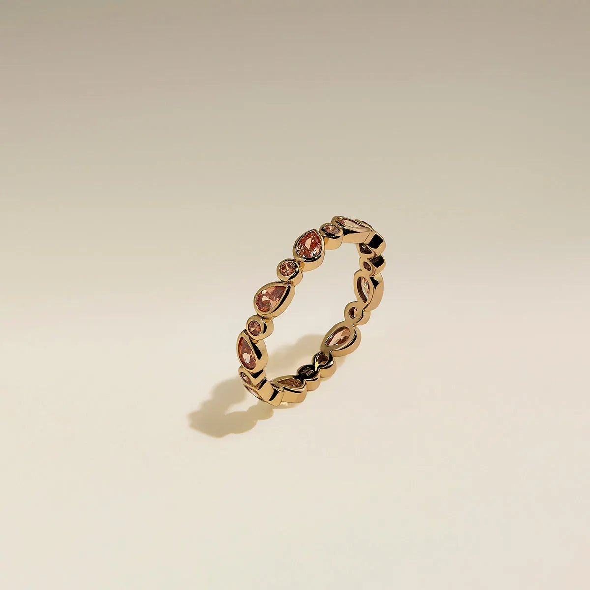 Sunset Pear Band Ring in Gold