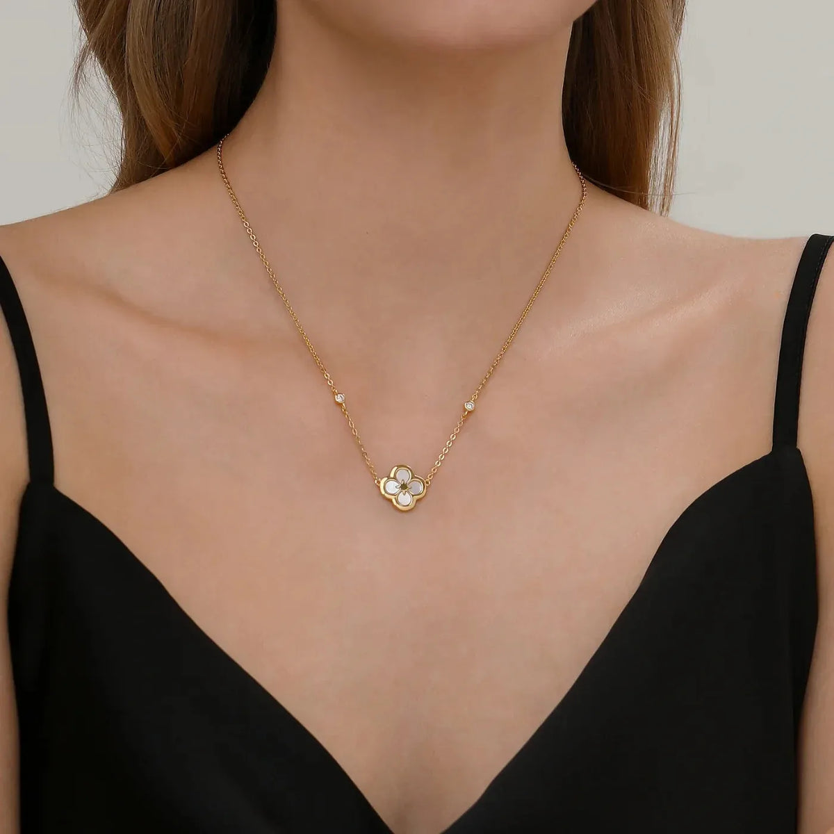 Ventura Clover Pendant Necklace
