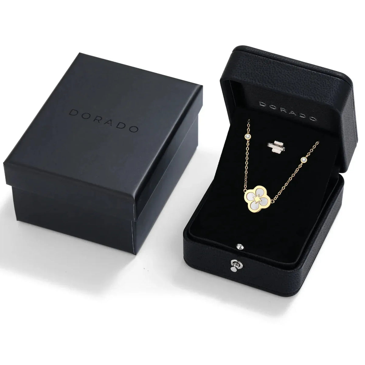 Ventura Clover Pendant Necklace