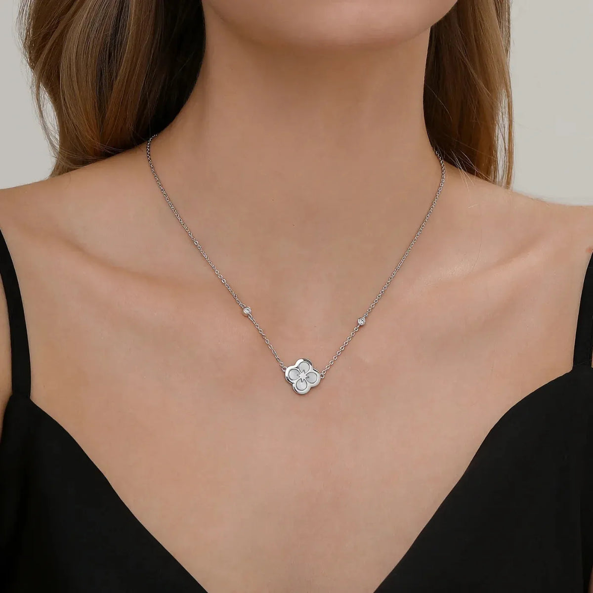 Ventura Clover Pendant Necklace