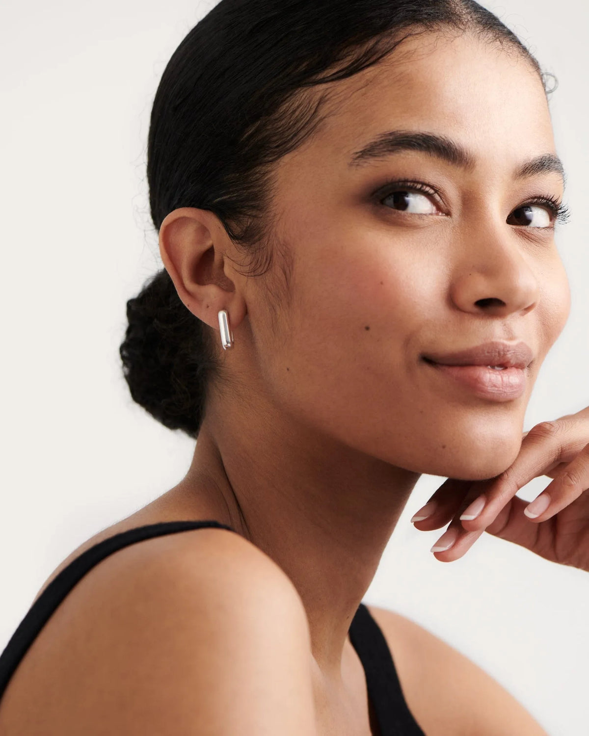 Vicenza Medium Hoop Earrings