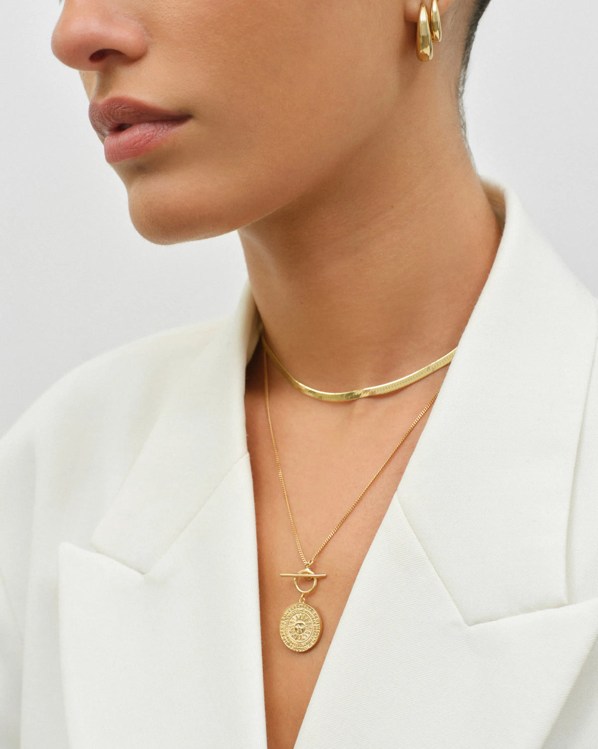 Vici Necklace Set