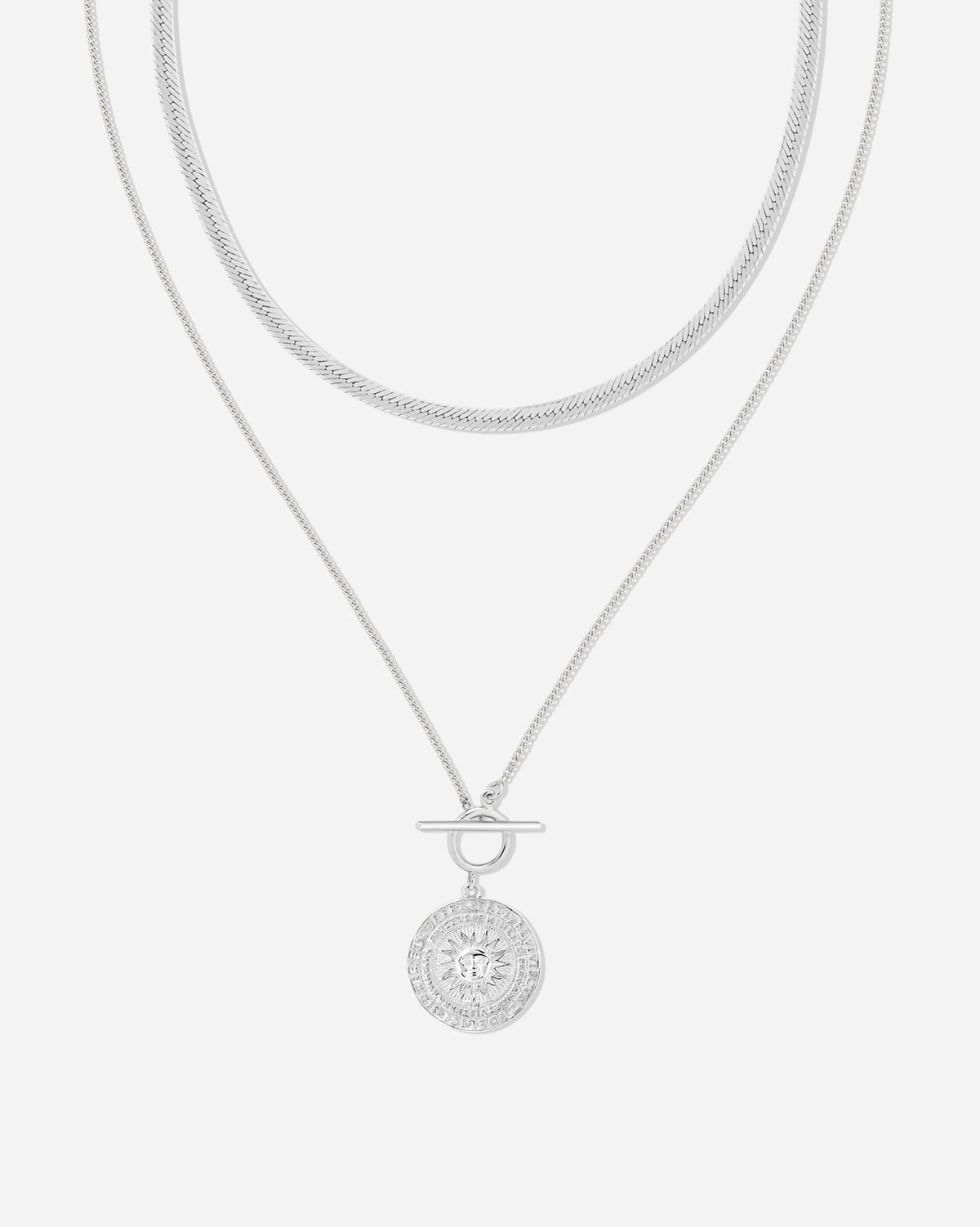 Vici Necklace Set