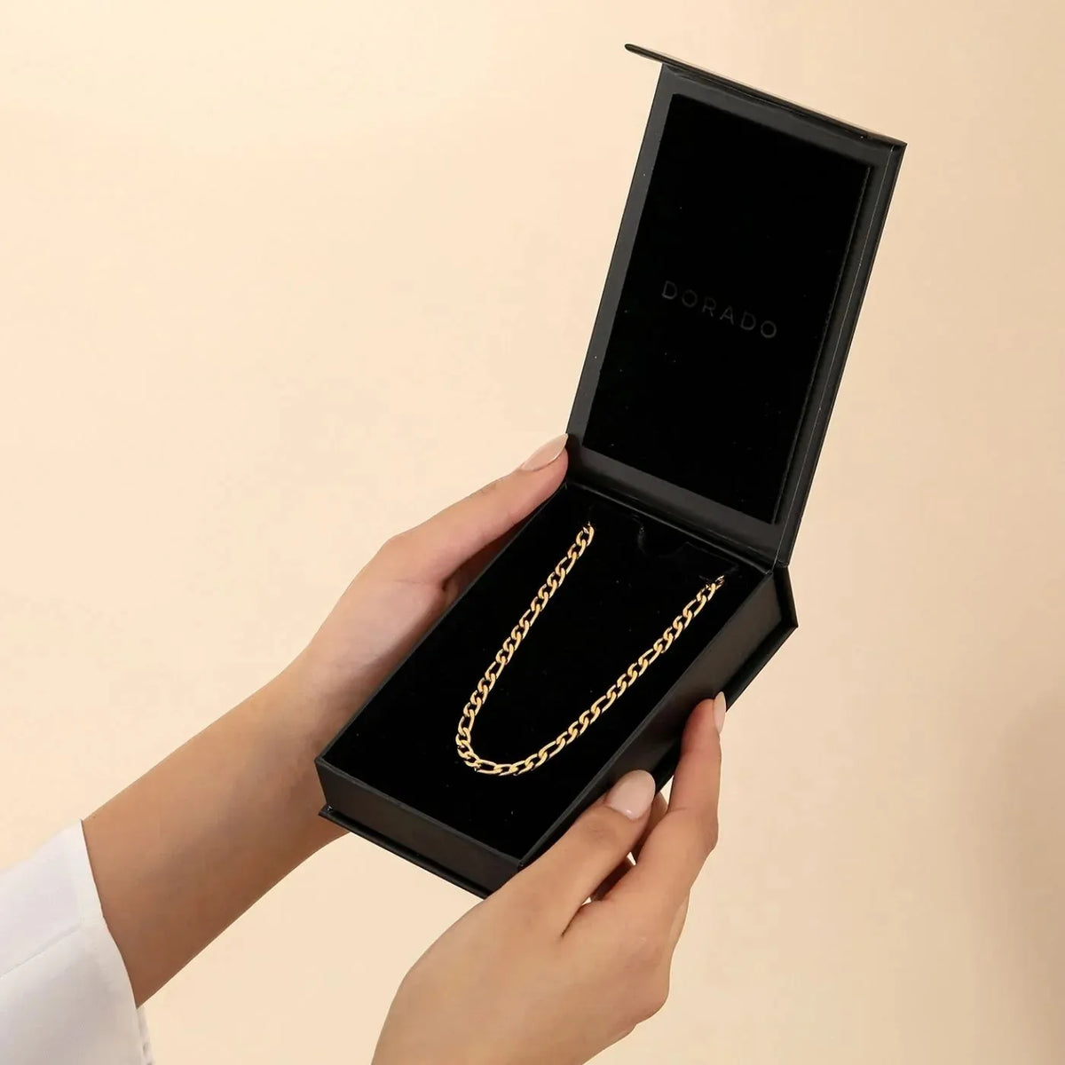 Women's 5mm Figaro Chain Necklace