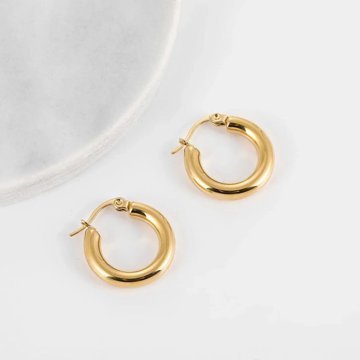 Women's Bold Tube Hoop Earrings