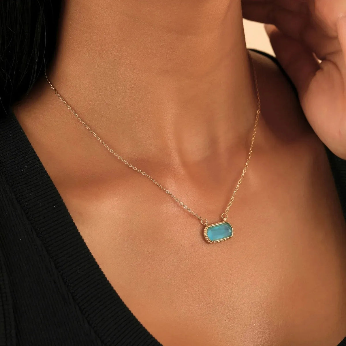 Women's Stone Pendant Necklace