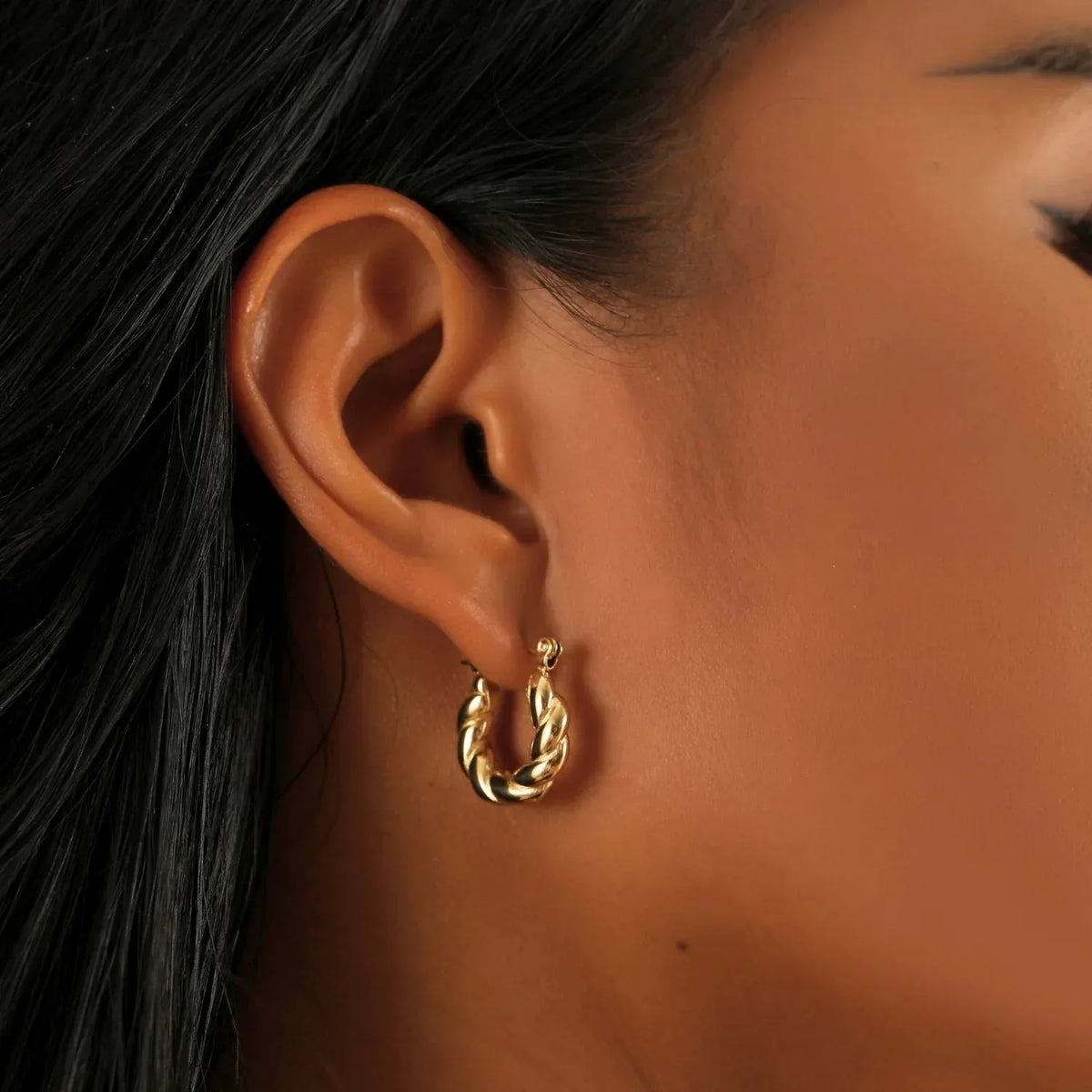 Women's Twist Hoop Earrings