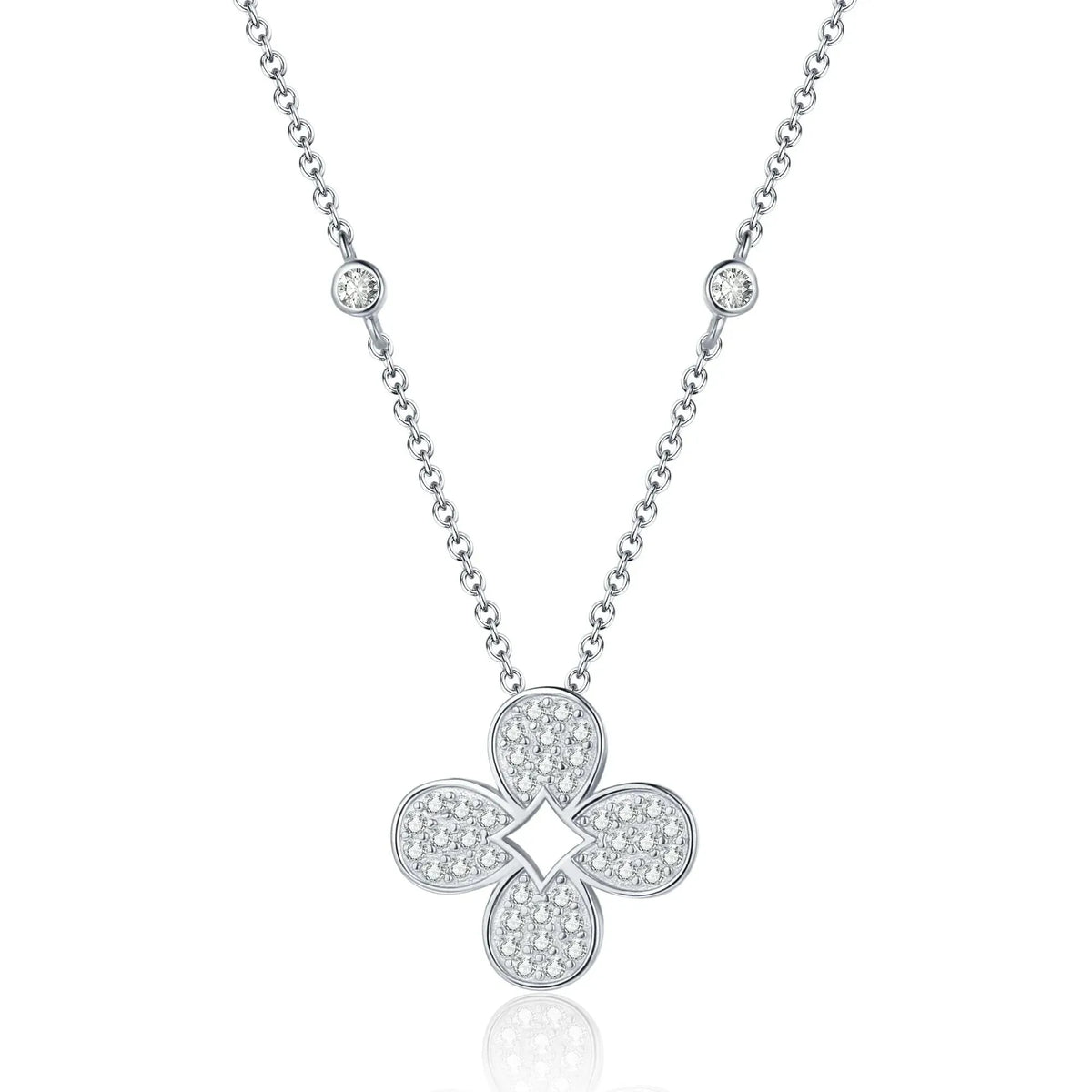 Women's Ventura Clover Pendant Necklace